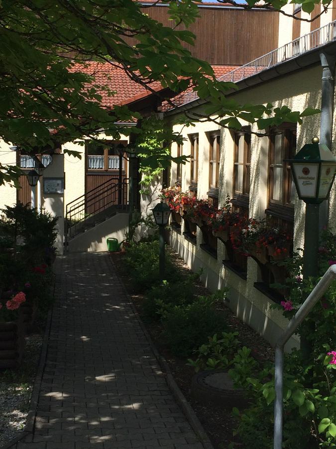 Hotel-Gasthof Deutschmeister Donauwörth Exterior foto